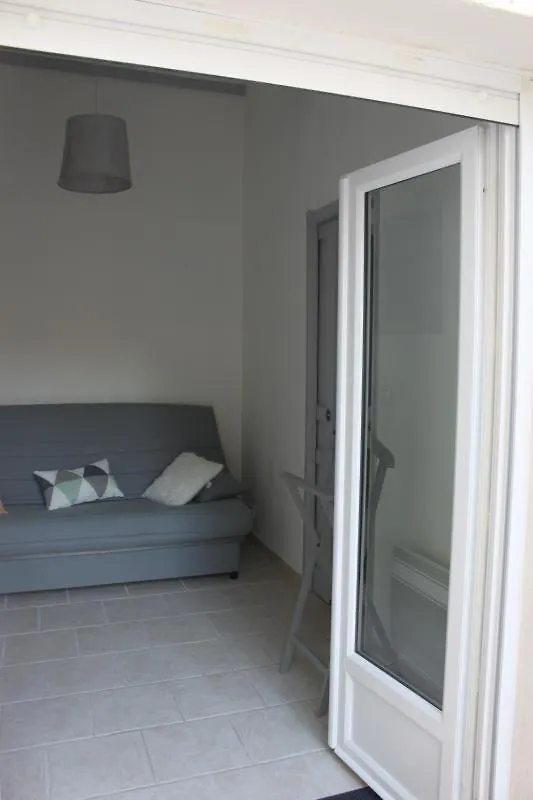 Holiday home Maison Avec Vue Sur Le Port De Plaisance Saint-Mandrier-sur-Mer France